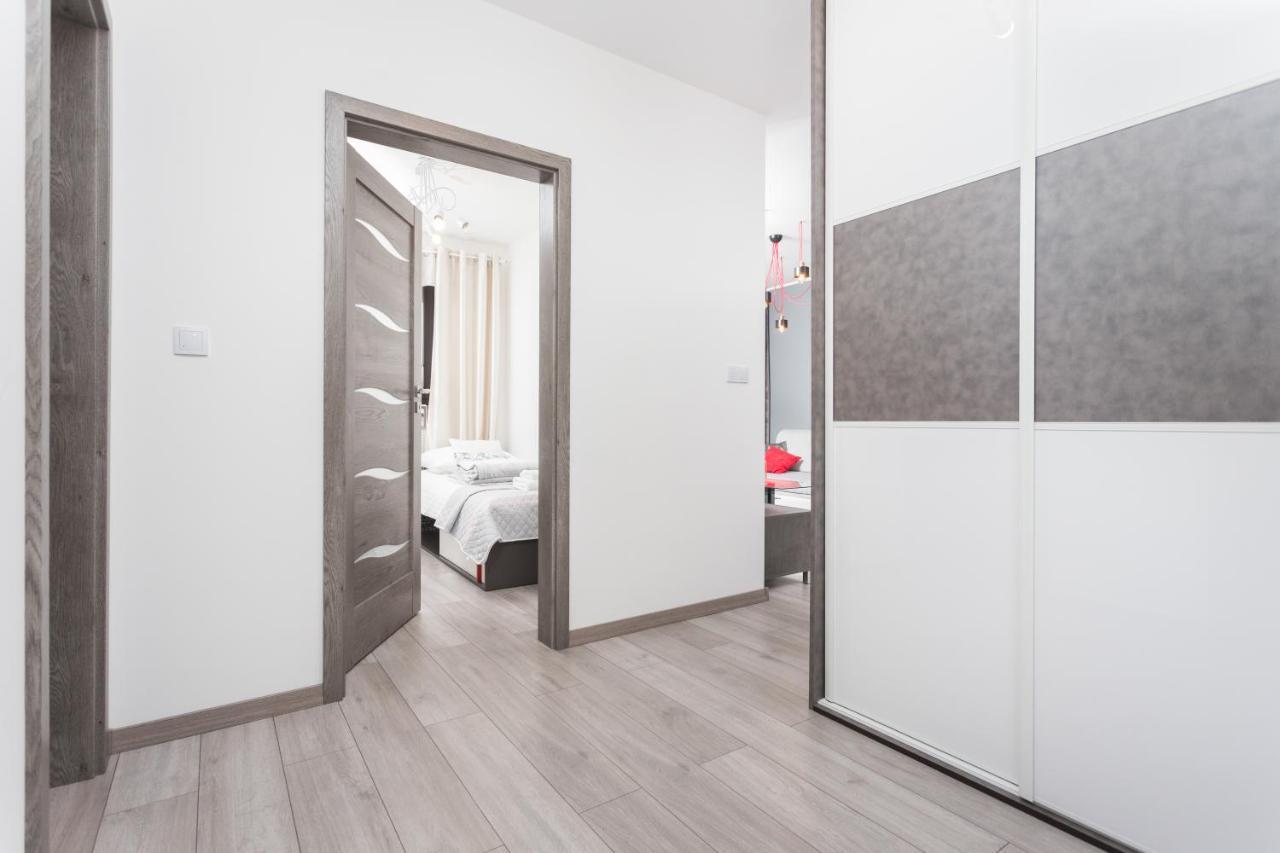 City Of The Kings - Grey Apartment Cracóvia Exterior foto